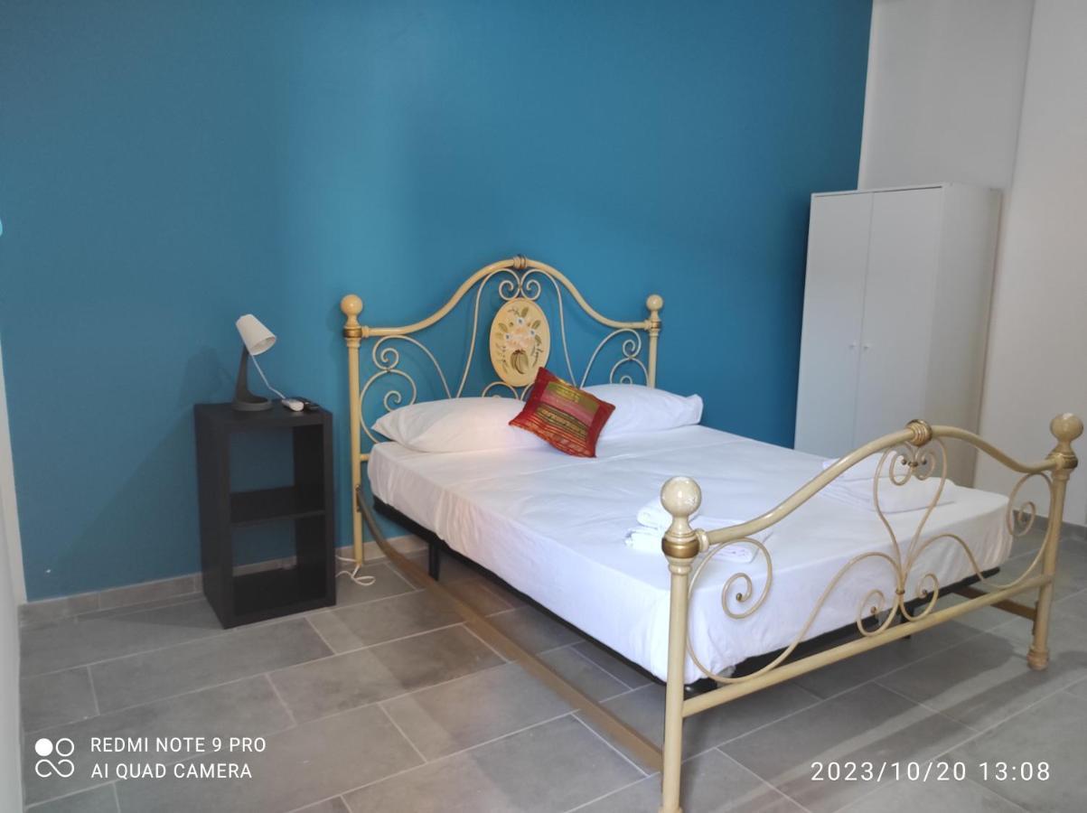 Casablanca Rooms 卡塔尼亚 客房 照片